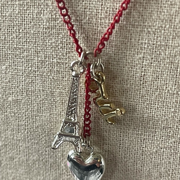 Take me to Paris 🇫🇷 - Picture 2 of 3